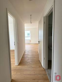 Flur - Etagenwohnung in 68542 Heddesheim mit 72m² mieten
