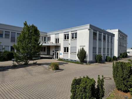 Ansicht 2 - Bürofläche in 68519 Viernheim mit 3423m² mieten