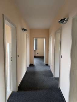 Flur Flur - Bürofläche in 68519 Viernheim mit 73m² mieten