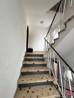 Treppenhaus Treppenhaus - Mehrfamilienhaus in 68519 Viernheim mit 237m² kaufen