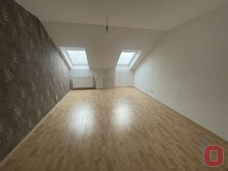 Schlafzimmer2 - Dachgeschosswohnung in 68219 Mannheim mit 80m² kaufen