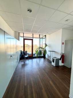 Empfang - Bürofläche in 68519 Viernheim mit 110m² mieten