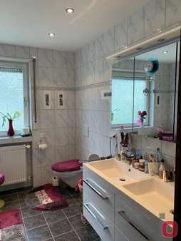 Badezimmer EG - Mehrfamilienhaus in 68519 Viernheim mit 310m² kaufen