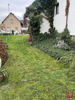 Einfahrt - Grundstück in 68519 Viernheim mit 1206m² günstig kaufen