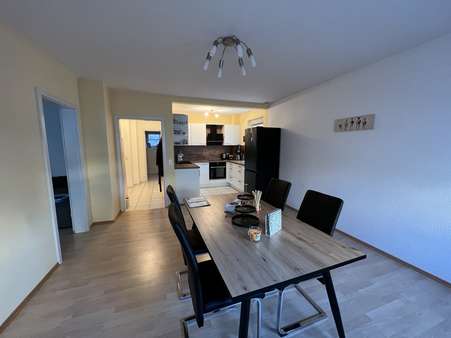 Esszimmer mit Küche  - Etagenwohnung in 68519 Viernheim mit 74m² mieten