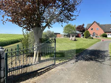 Komfortabler Zugang - Zweifamilienhaus in 27211 Bassum mit 204m² kaufen