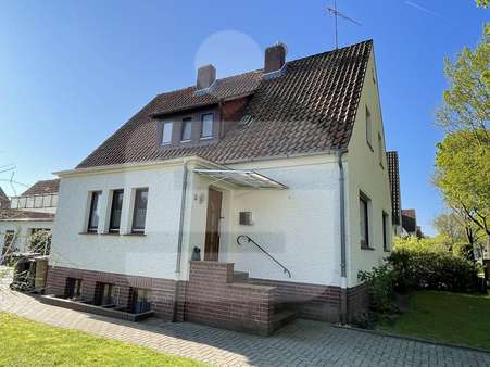 Seitenansicht - Einfamilienhaus in 49356 Diepholz mit 142m² kaufen