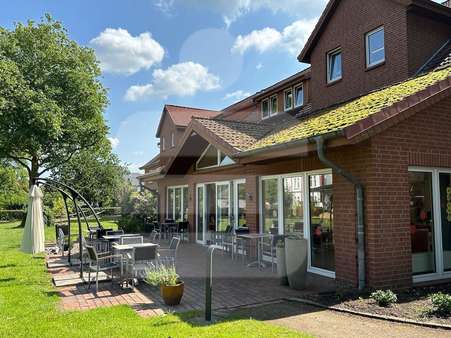 Terrasse und Speisesaal/Aufenthaltsraum - Appartement in 28844 Weyhe mit 40m² kaufen