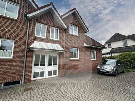 Straßenansicht Straßenansicht - Erdgeschosswohnung in 28857 Syke mit 71m² kaufen