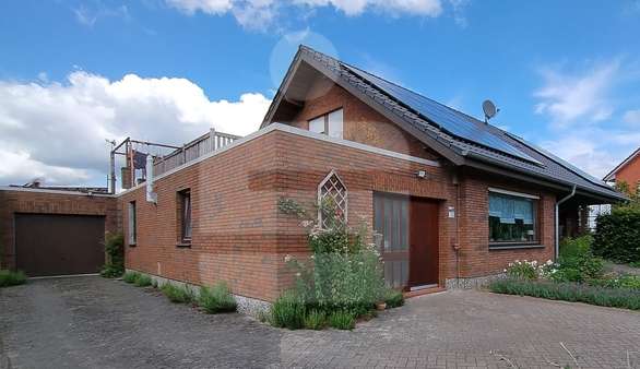 Außenansicht - Einfamilienhaus in 49419 Wagenfeld mit 214m² kaufen
