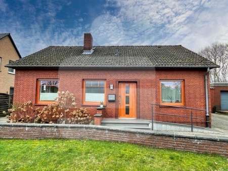 null - Bungalow in 49453 Rehden mit 104m² kaufen