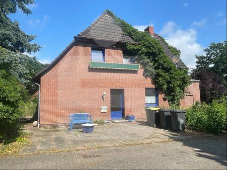 Hauptgebäude Hauptgebäude - Einfamilienhaus in 49419 Wagenfeld mit 190m² kaufen