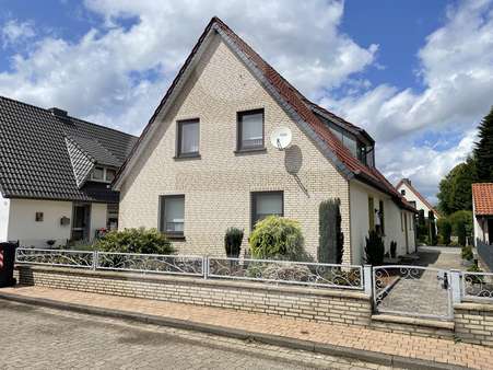 Strassenansicht Hauseingang Strassenansicht Hauseingang - Einfamilienhaus in 27239 Twistringen mit 122m² kaufen
