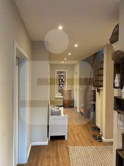 einladende Diele in der Maisonettewohnung - Maisonette-Wohnung in 28844 Weyhe mit 102m² kaufen