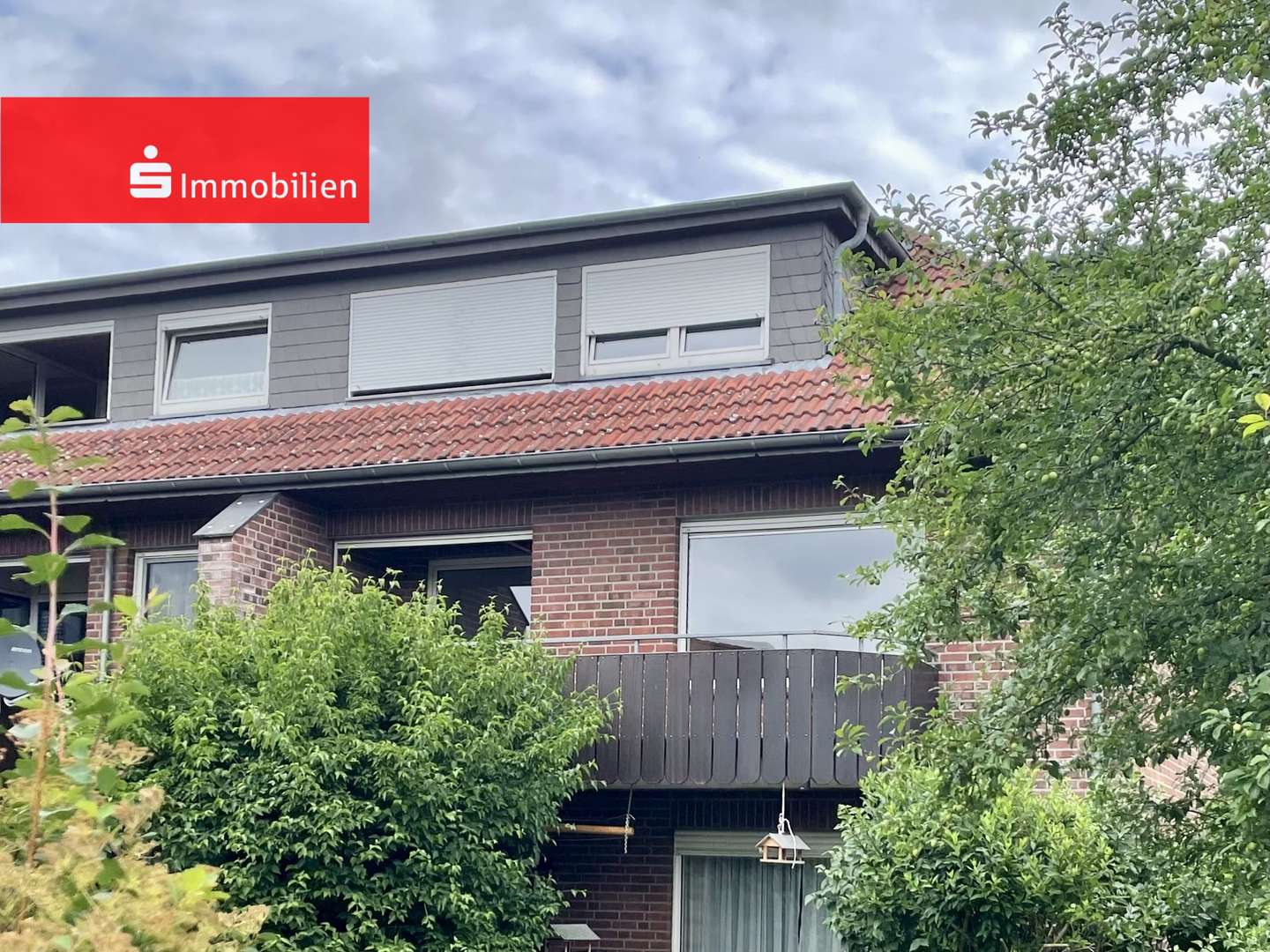Außenansicht auf den Balkon - Etagenwohnung in 27232 Sulingen mit 70m² kaufen