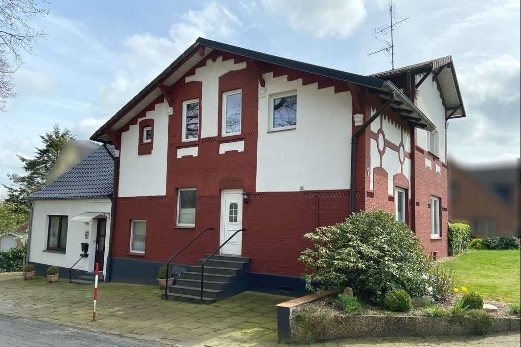 Straßenansicht - Zweifamilienhaus in 27404 Gyhum mit 200m² kaufen