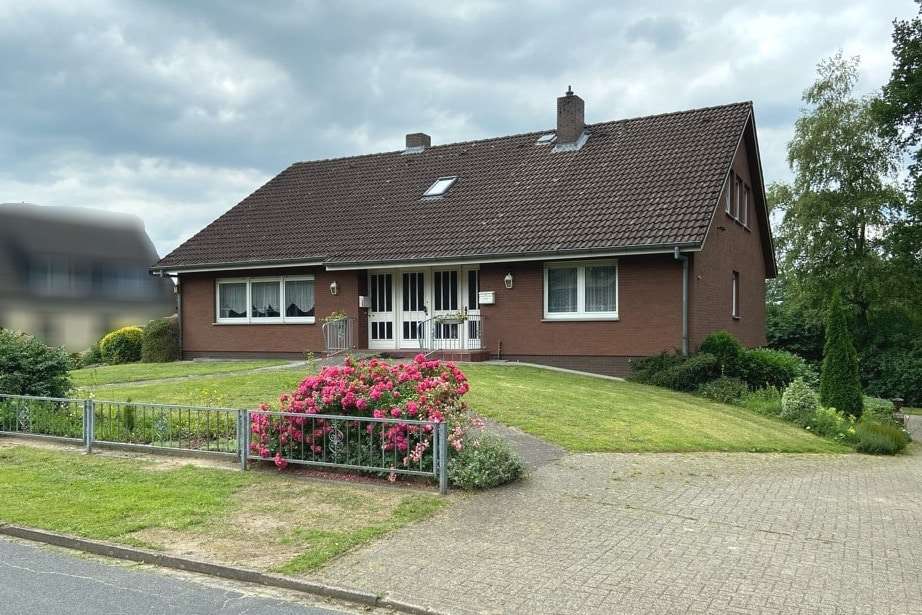 Straßenansicht - Einfamilienhaus in 27383 Scheeßel mit 238m² kaufen