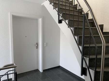 Flurbereich Dachgeschoss/ Wohnungseingang - Dachgeschosswohnung in 27389 Fintel mit 75m² mieten