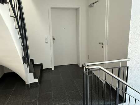 Flurbereich Dachgeschoss/ Wohnungseingang - Dachgeschosswohnung in 27389 Fintel mit 75m² mieten