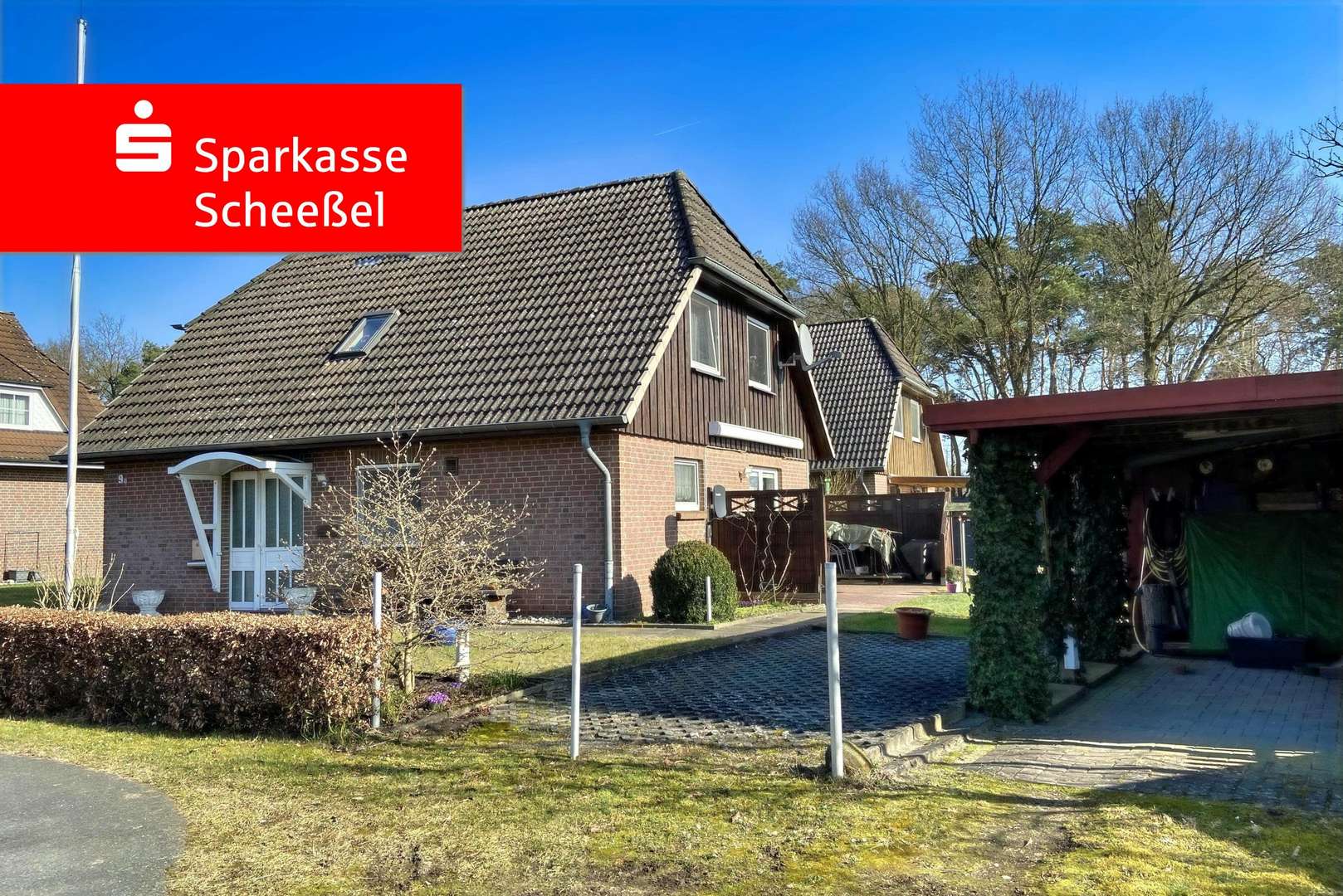 Straßenansicht