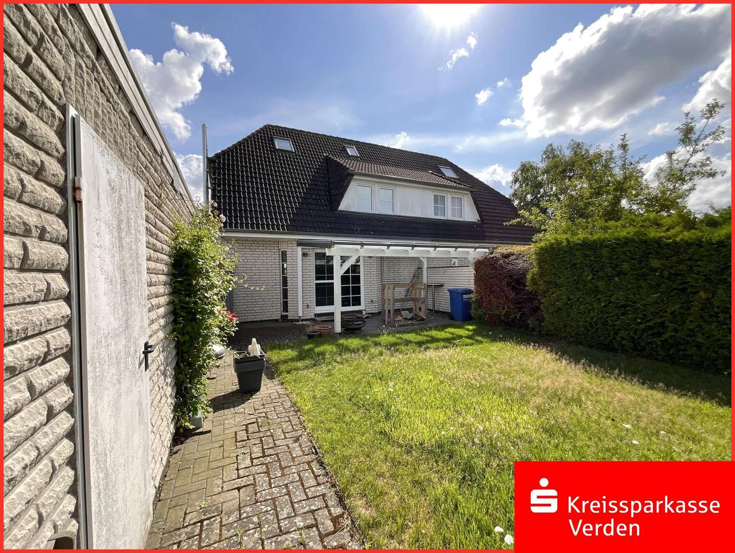 Blick auf die Terrasse Blick auf die Terrasse - Doppelhaushälfte in 28876 Oyten, Bassen mit 106m² kaufen