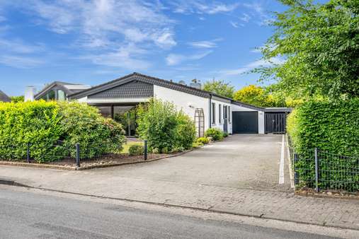 Straßenansicht Straßenansicht - Einfamilienhaus in 28832 Achim mit 110m² kaufen