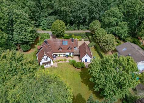 Luftbild Süd-Ansicht Luftbild Süd-Ansicht - Einfamilienhaus in 27283 Verden mit 231m² kaufen