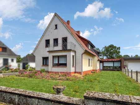 Straßenansicht - Zweifamilienhaus in 27339 Riede mit 167m² kaufen