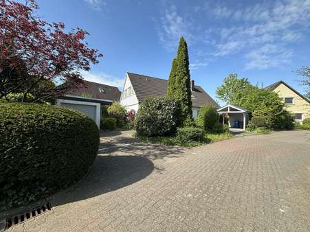 Straßenansicht - Einfamilienhaus in 28832 Achim mit 176m² kaufen