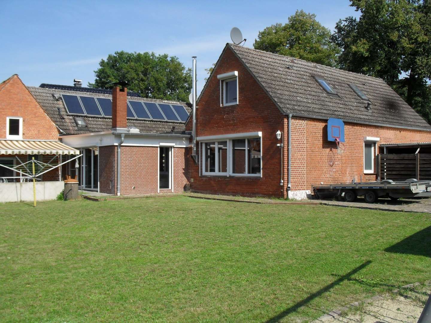 Gartenansicht - Zweifamilienhaus in 27299 Langwedel mit 295m² kaufen