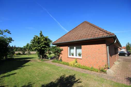 Seitenansicht Seitenansicht - Einfamilienhaus in 27313 Dörverden mit 197m² kaufen