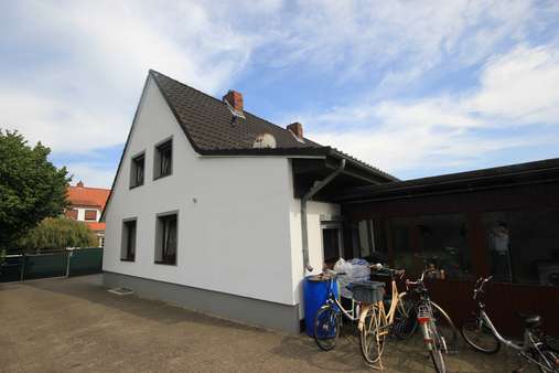 Seitenansicht Seitenansicht - Doppelhaushälfte in 27283 Verden mit 73m² kaufen