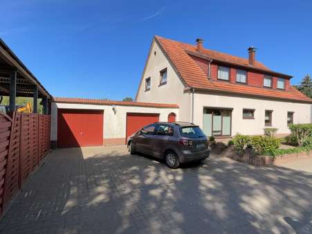 Garagen & Frontansicht - Einfamilienhaus in 28876 Oyten mit 271m² kaufen