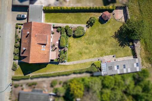 Luftbild - Draufsicht - Einfamilienhaus in 28876 Oyten mit 271m² kaufen