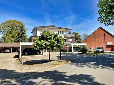 Straßenansicht - Erdgeschosswohnung in 28832 Achim mit 100m² kaufen
