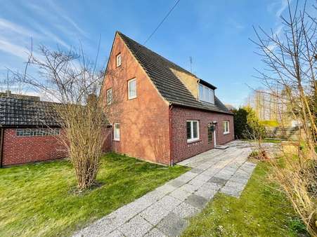 Vorderansicht - Einfamilienhaus in 27628 Hagen mit 155m² kaufen