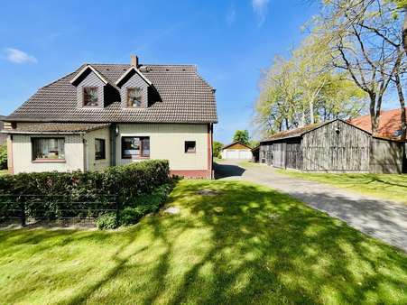 Straßenansicht - Einfamilienhaus in 27612 Loxstedt mit 195m² kaufen