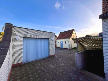 Garage mit Nebengebäude - Einfamilienhaus in 27607 Geestland mit 104m² kaufen