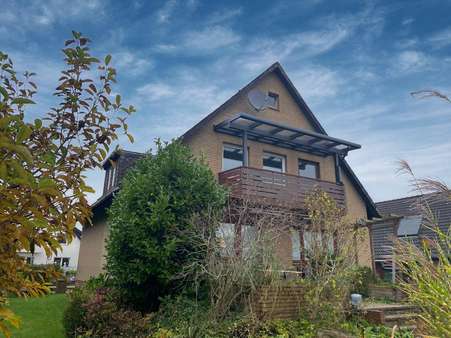 Rückansicht aus Garten - Zweifamilienhaus in 27578 Bremerhaven mit 193m² kaufen