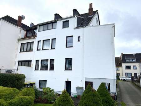 Hausrückseite - Mehrfamilienhaus in 28197 Bremen mit 234m² kaufen