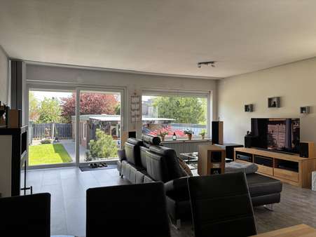 Wohnzimmer - Einfamilienhaus in 27574 Bremerhaven mit 114m² kaufen
