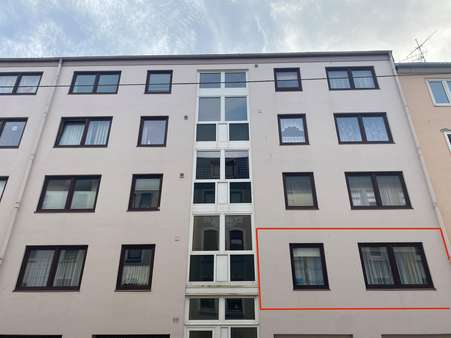 Frontansicht - Erdgeschosswohnung in 27568 Bremerhaven mit 70m² kaufen