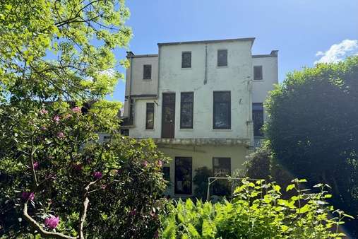 Ansicht hinten - Einfamilienhaus in 27576 Bremerhaven mit 176m² kaufen