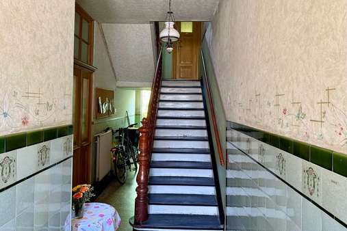 Flur Gesamthaus  - Einfamilienhaus in 27576 Bremerhaven mit 176m² kaufen