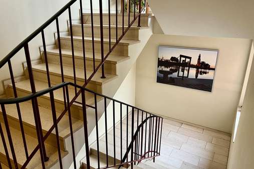 Treppenhaus - Etagenwohnung in 27570 Bremerhaven mit 49m² kaufen