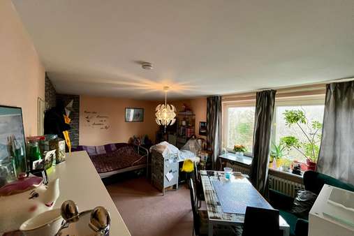Wohnzimmer - Etagenwohnung in 27570 Bremerhaven mit 49m² kaufen