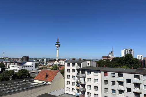 Balkonaussicht Balkonaussicht - Etagenwohnung in 27570 Bremerhaven mit 79m² kaufen