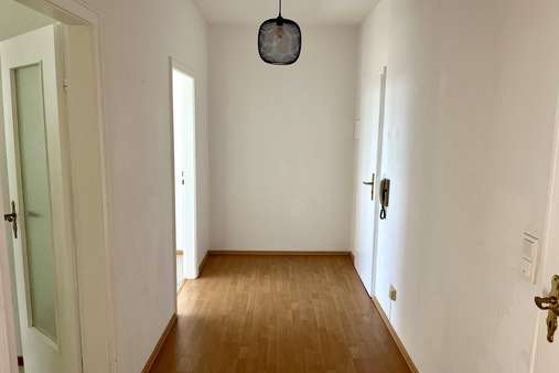 Flur Flur - Etagenwohnung in 27570 Bremerhaven mit 79m² kaufen