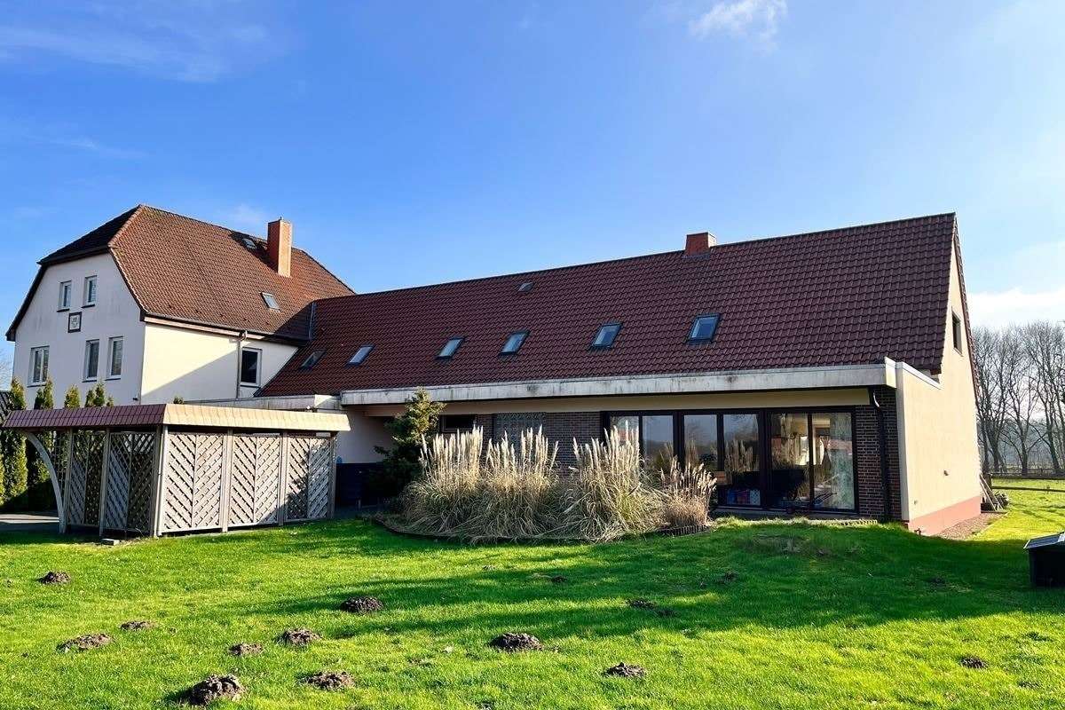 Vorderansicht - Terrassen-Wohnung in 27619 Schiffdorf mit 262m² kaufen