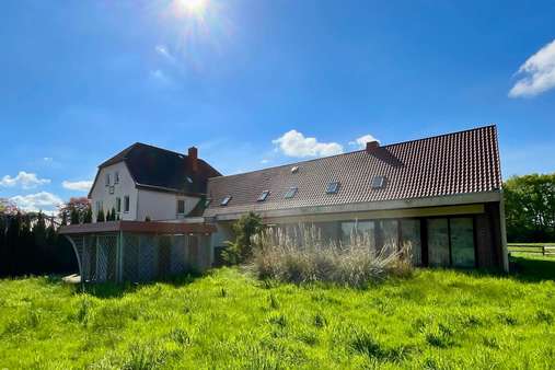 Vorderansicht I - Terrassen-Wohnung in 27619 Schiffdorf mit 262m² kaufen
